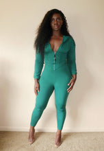 Load image into Gallery viewer, Green Leaf  2 piece set

